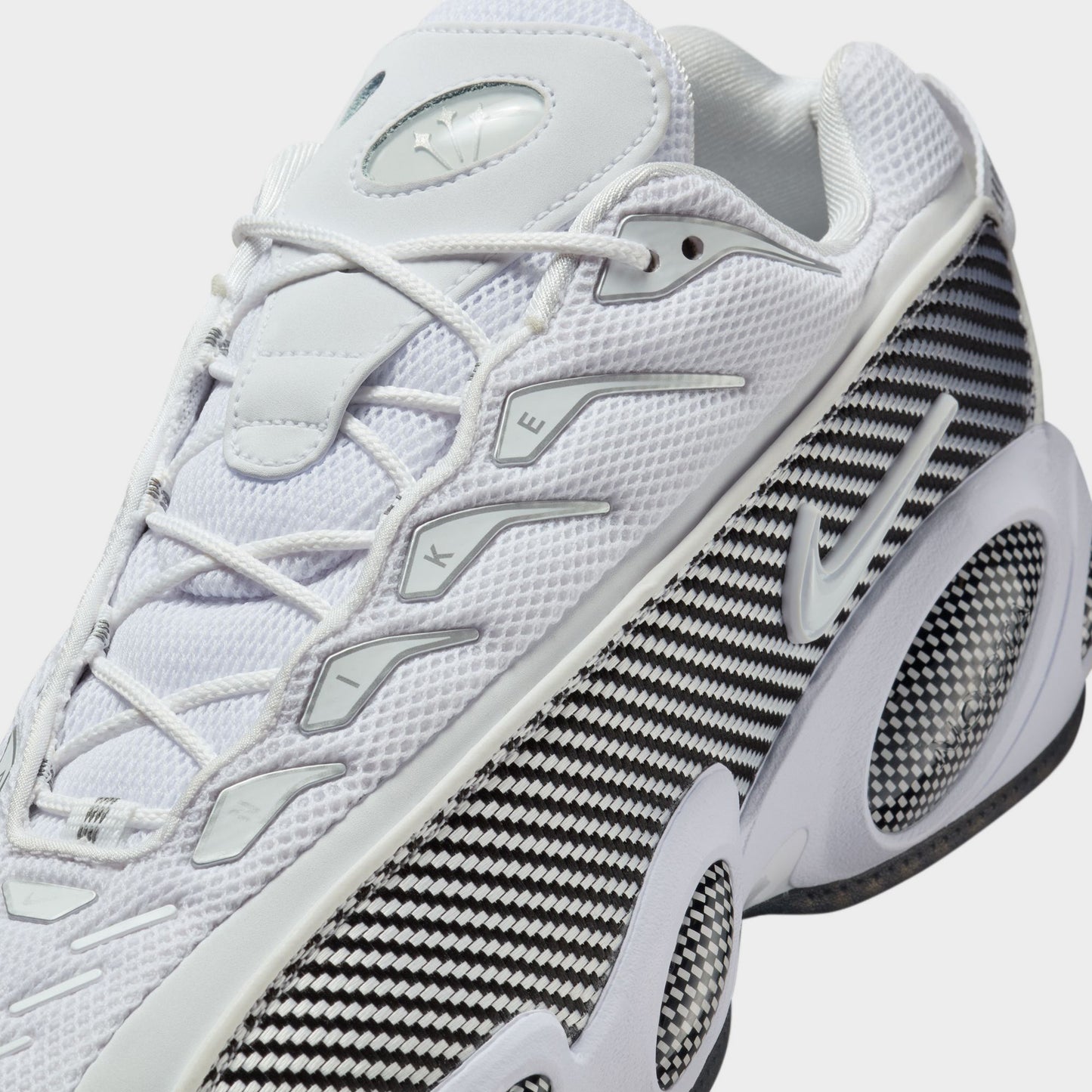 Nike Nocta Glide Blanc / Noir - Or universitaire