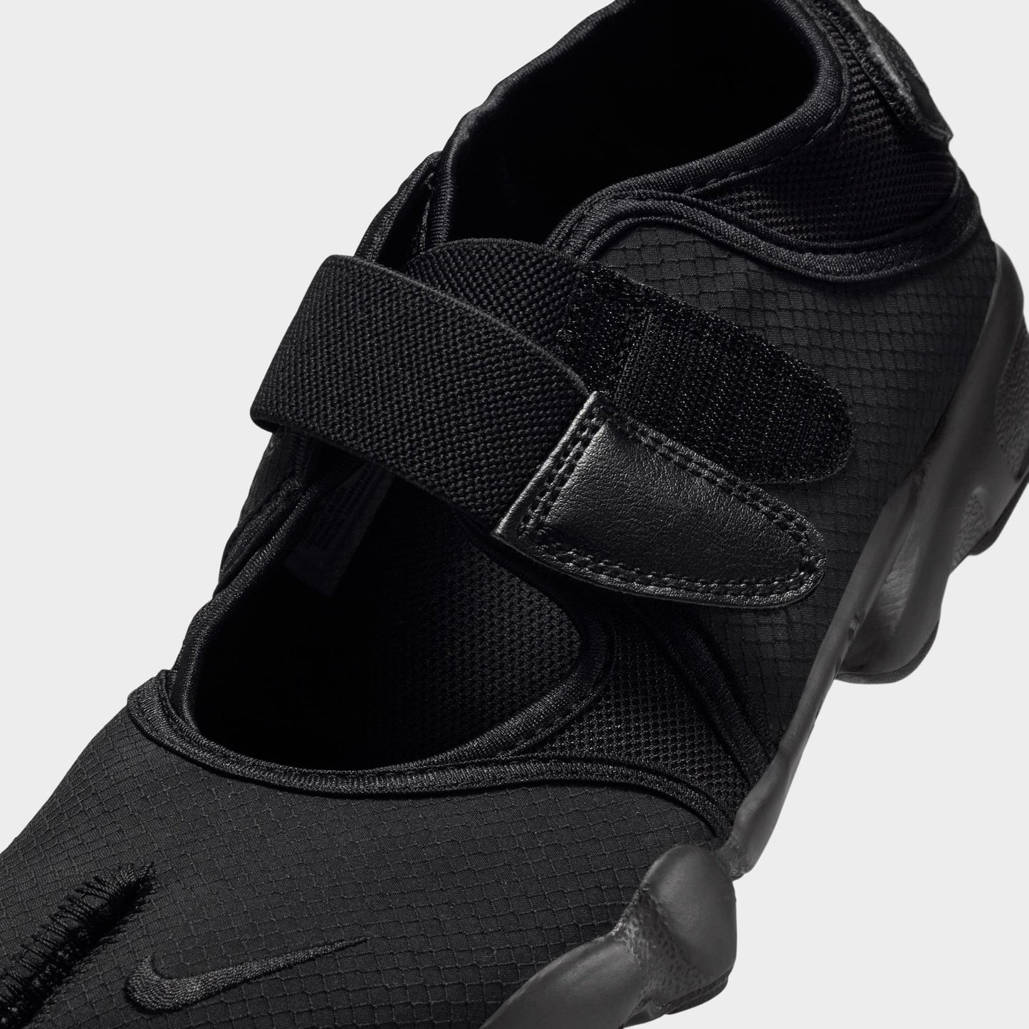 Nike Femmes Air Rift Breathe Noir / Noir - Blanc