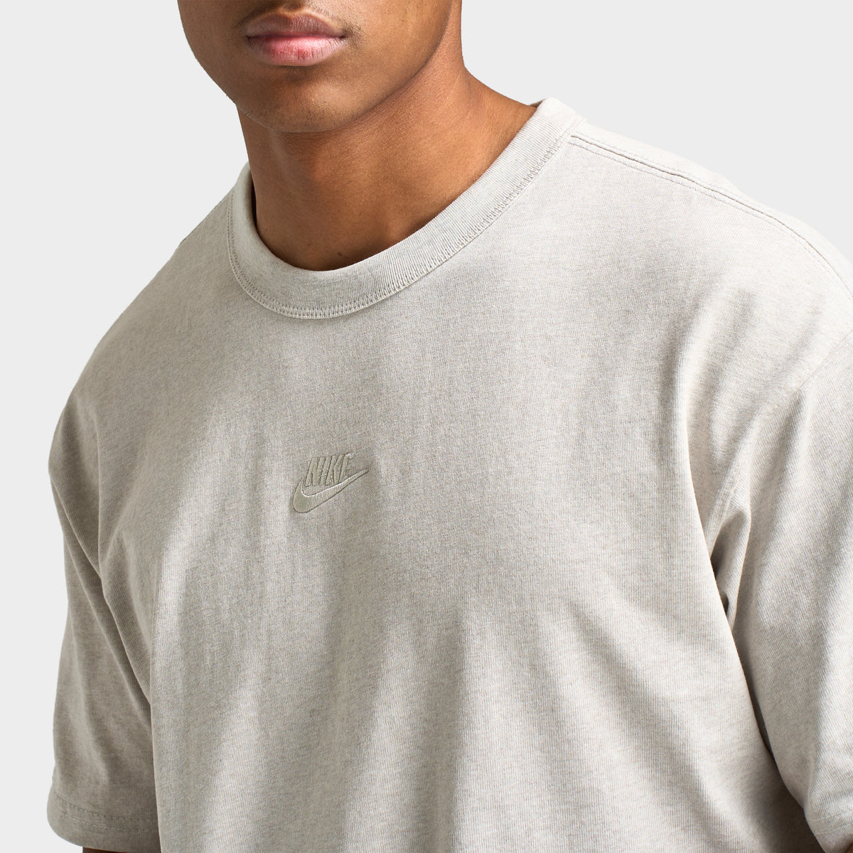 Nike Sportswear Premium Essentials T-shirt pour homme Os Clair / Gris Chiné