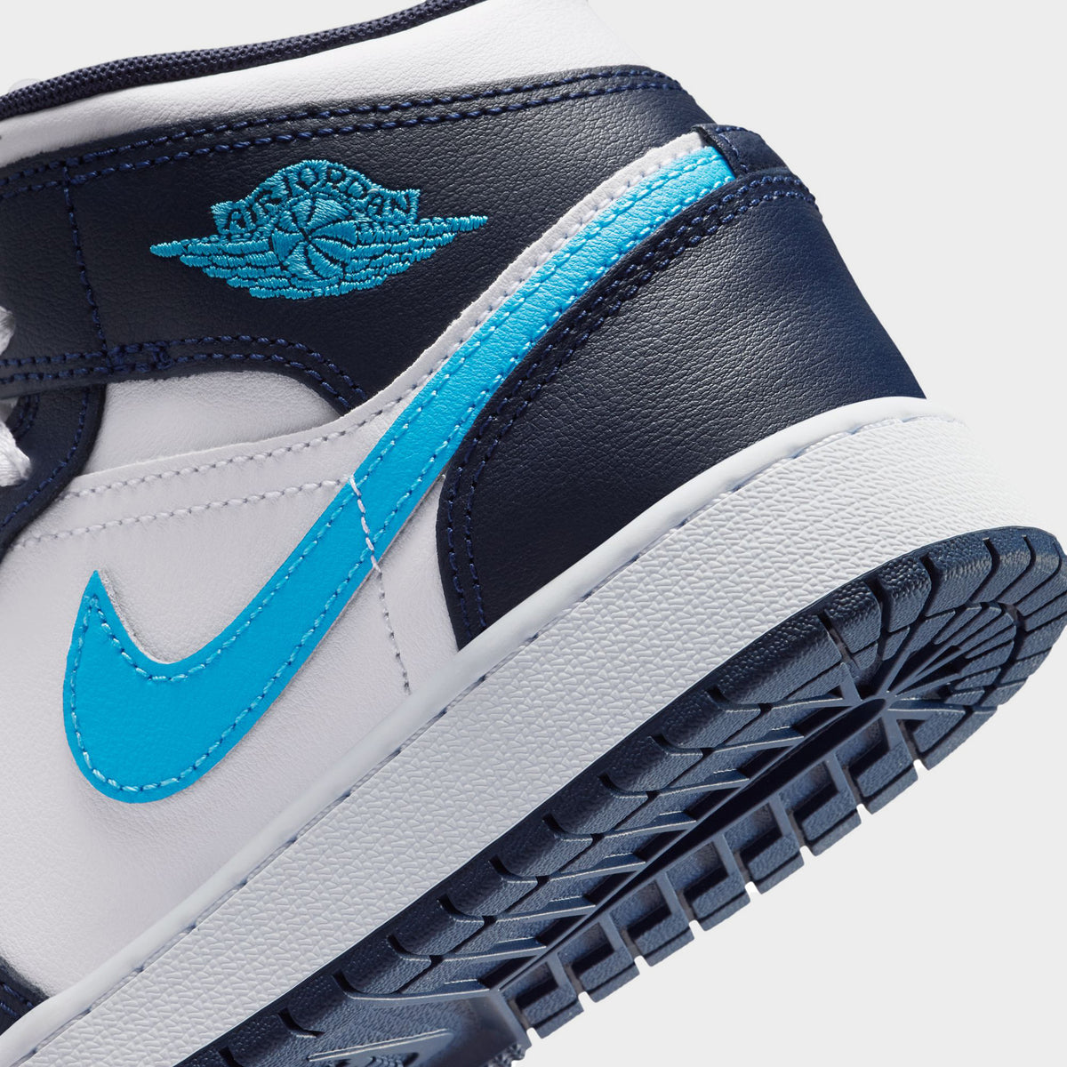 Mid Ranged Blue Jordan 1 Mid GS Obsidian / Dark Powder Blue - White – JD Sports
