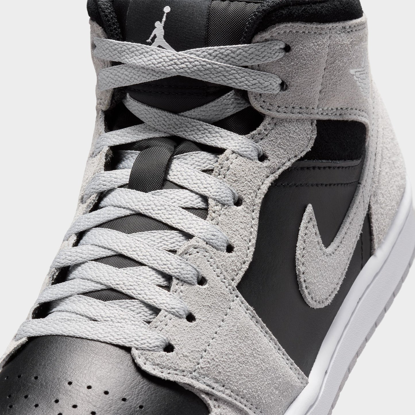 Jordan 1 Mid Gris Fumé Clair / Blanc - Noir