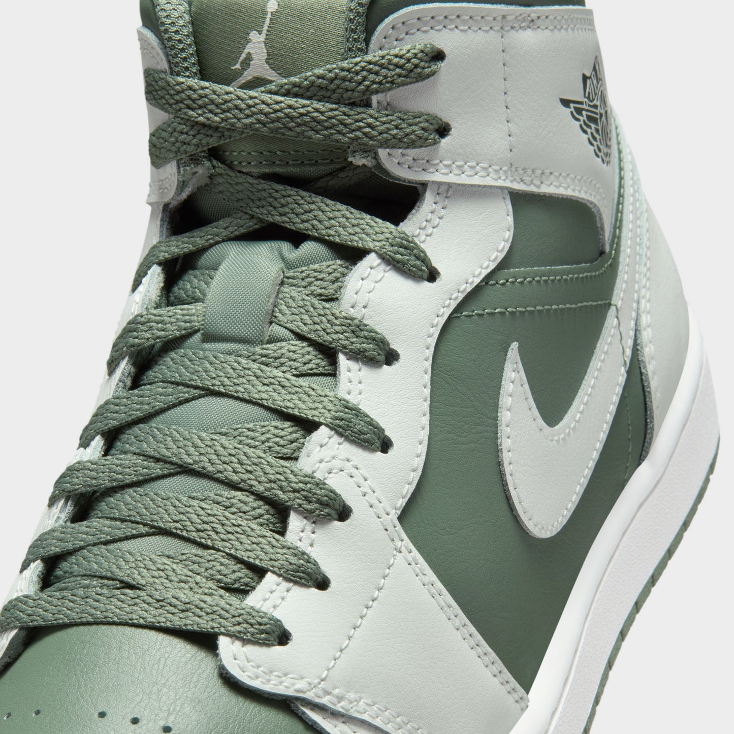 Jordan 1 Mid Summit White / Vintage Lichen