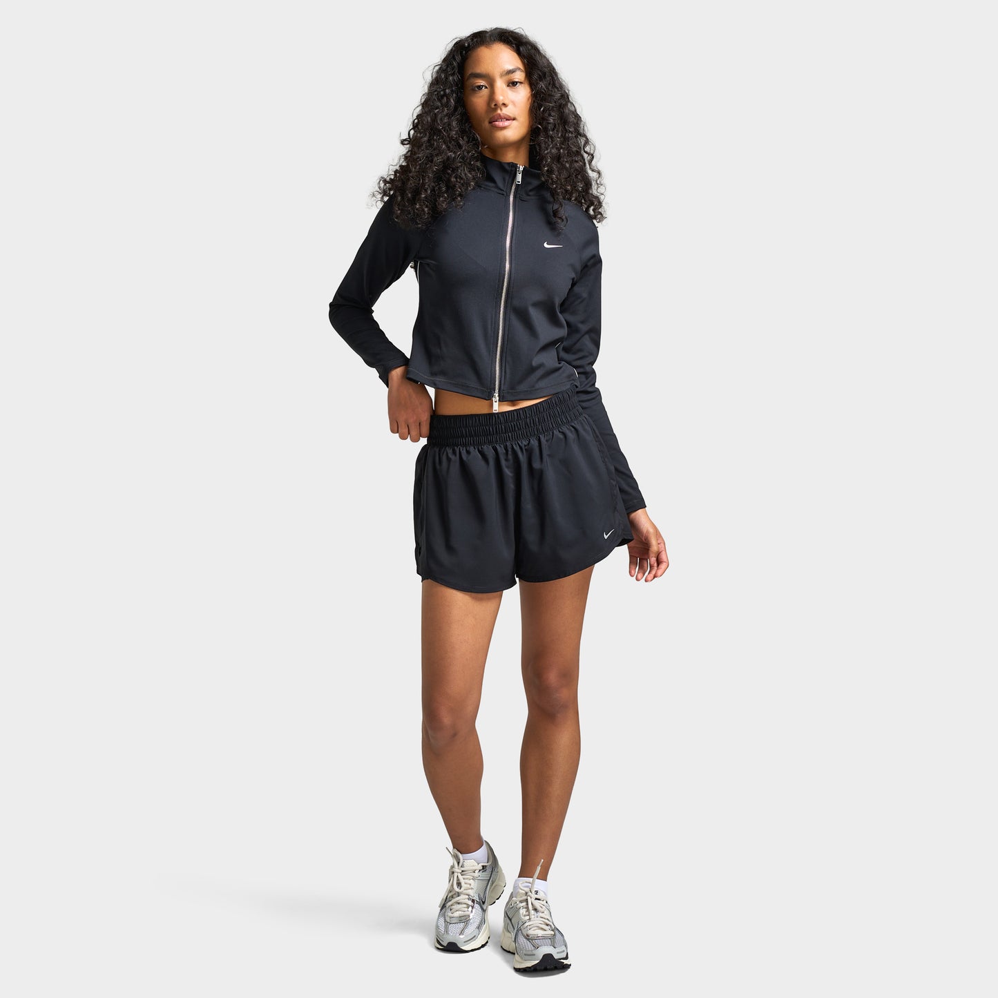 Nike One Femmes Short Dri Fit taille haute 3en1 Noir / Argent réfléchissant