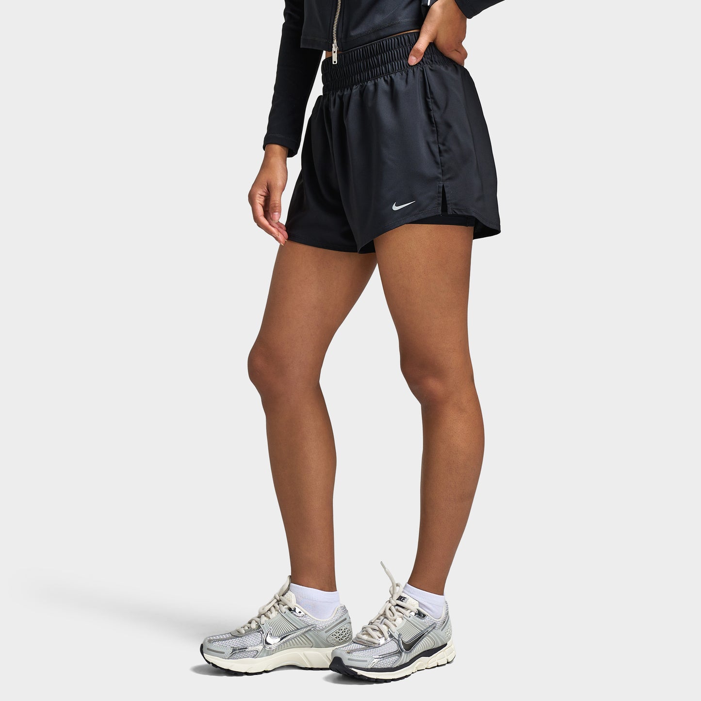 Nike One Femmes Short Dri Fit taille haute 3en1 Noir / Argent réfléchissant