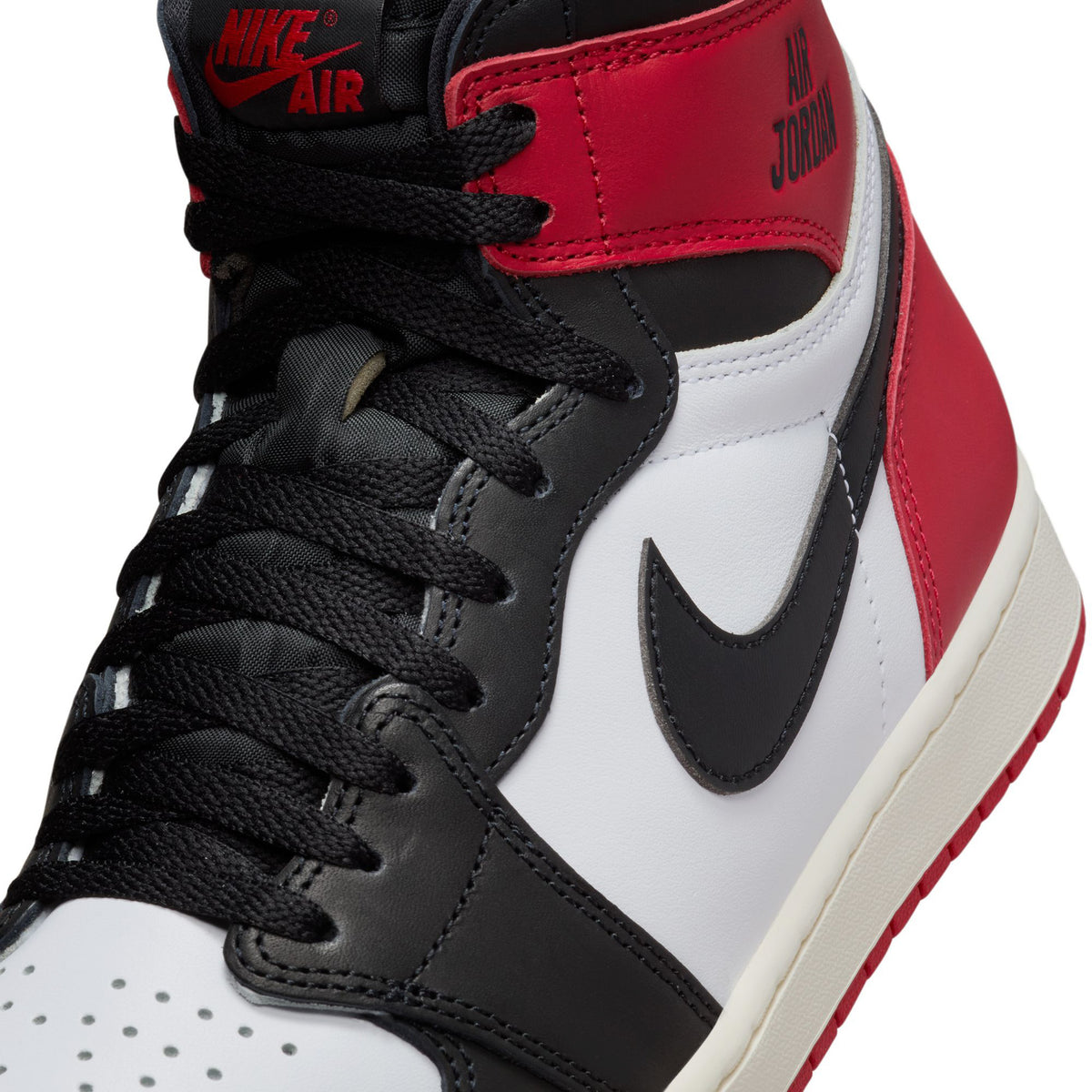 Jordan 1 Retro High OG White / Black - Varsity Red | JD Sports