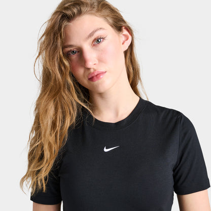 Nike Sportswear Women's Essential Slim Crop T-Shirt / Black