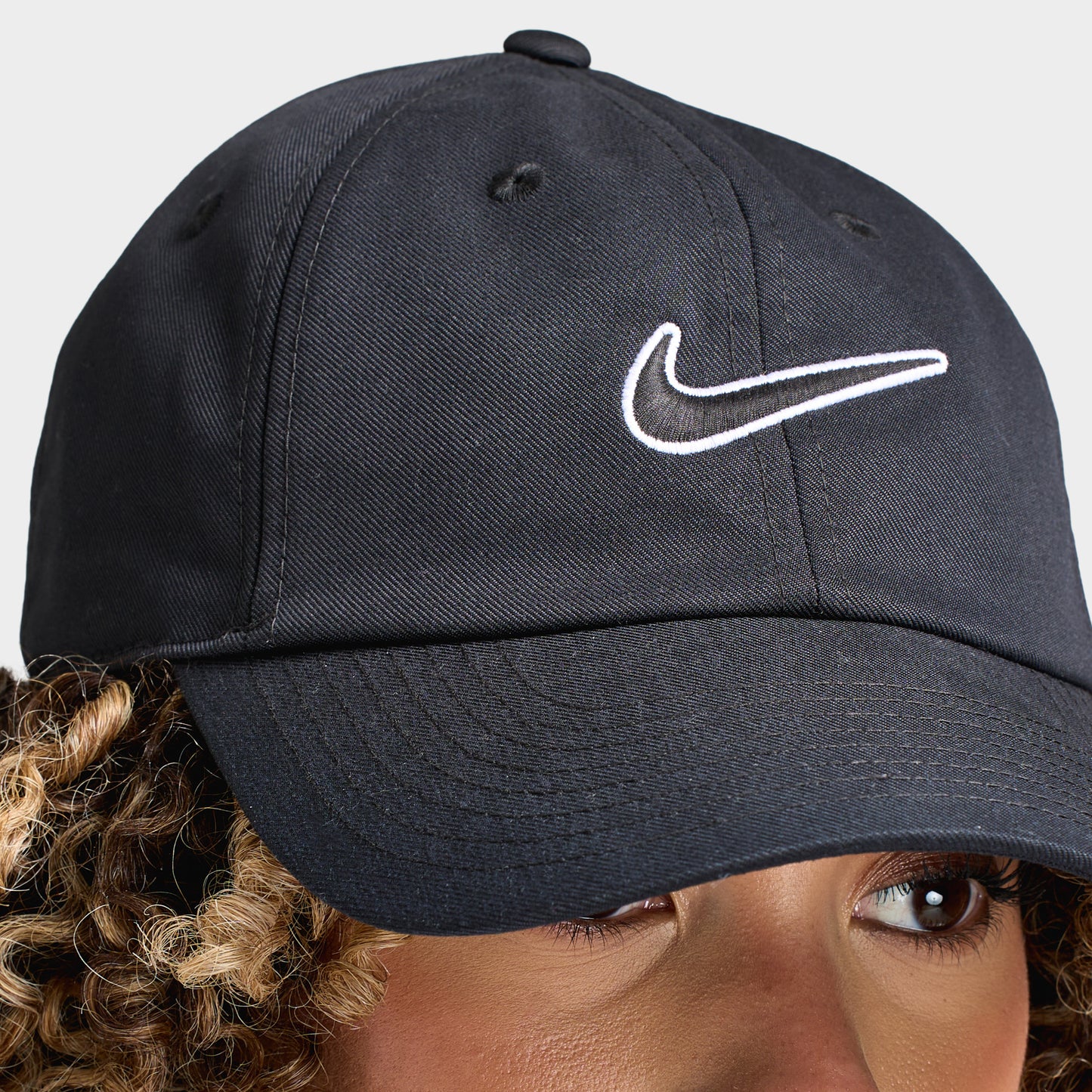 Nike Club Unstructured Swoosh Cap Black / Black