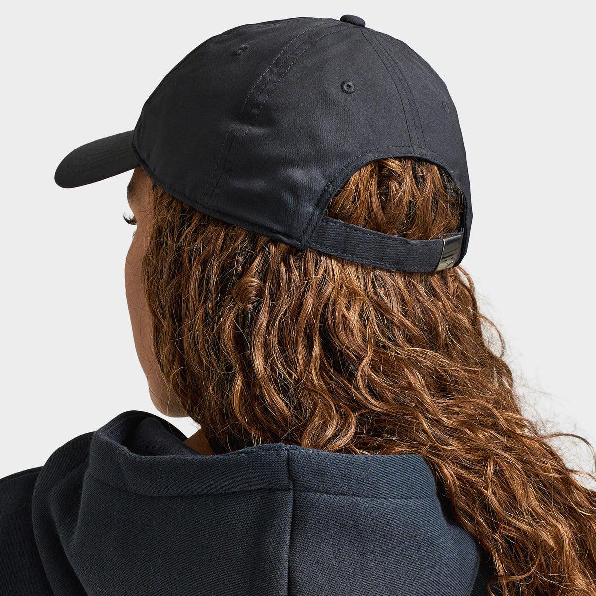 Nike Club Unstructured Swoosh en métal Casquette Noir Argent