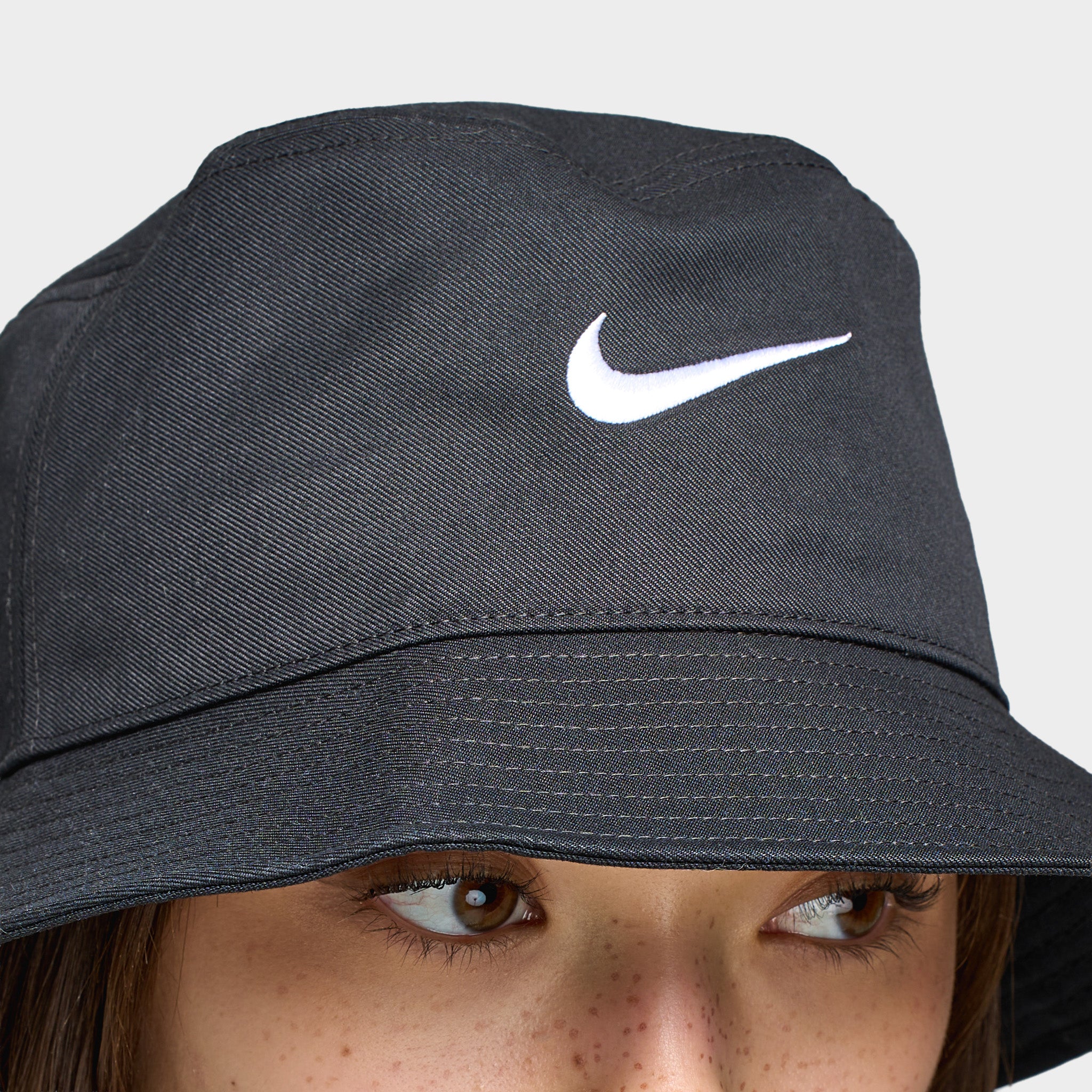 Nike Apex Swoosh Bucket Hat Black / White – JD Sports