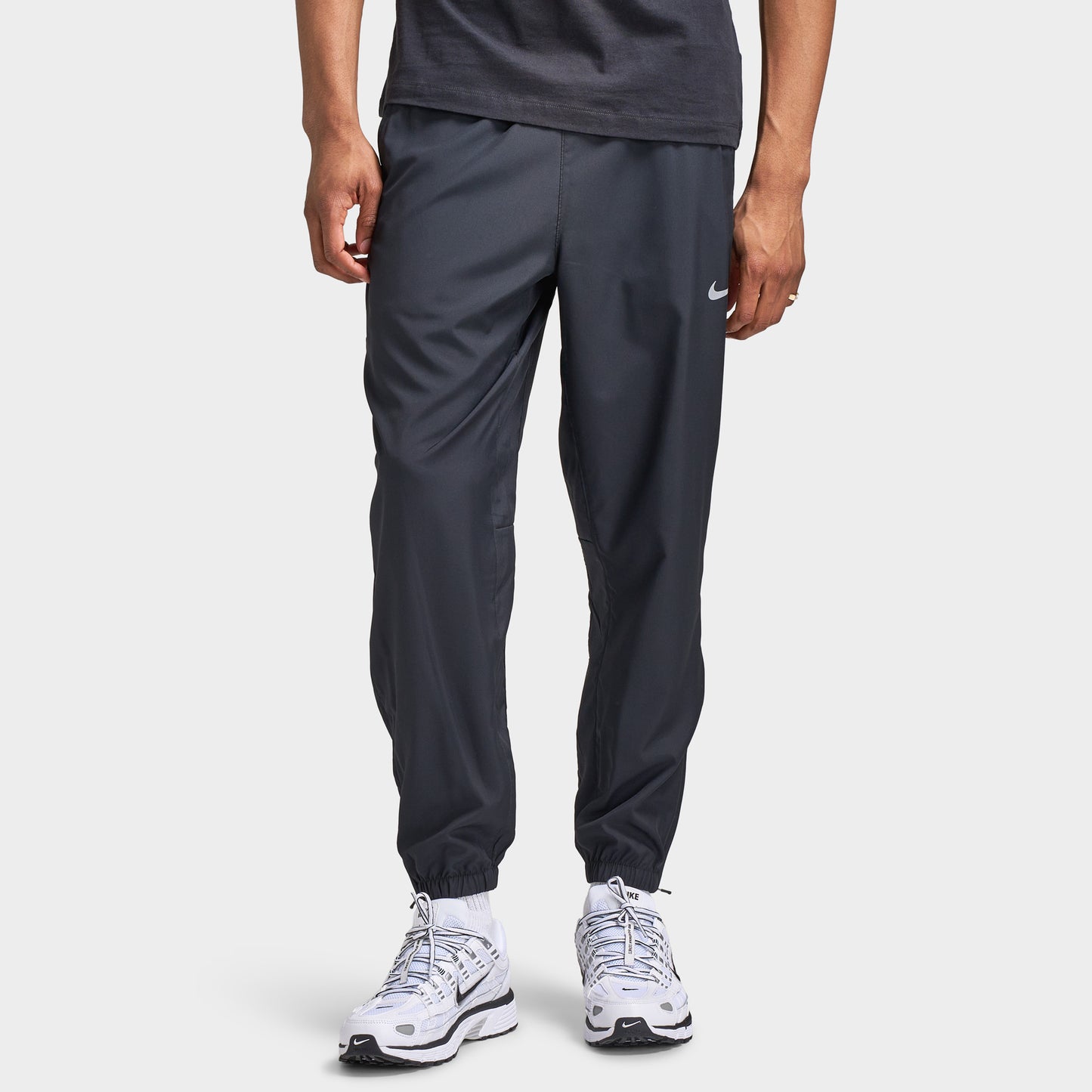 Nike Form Dri-FIT Tapered Versatile Pants / Black
