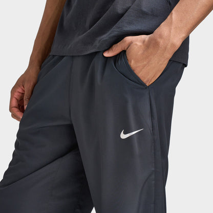 Nike Form Dri-FIT Tapered Versatile Pants / Black
