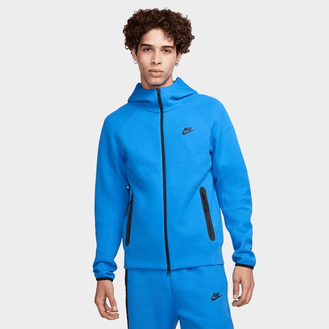 Nike windrunner light blue store