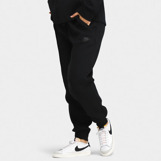 Jogging Tech Fleece à taille moyenne de Nike Sportswear Women / Noir