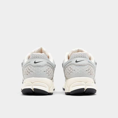 Nike Women's Zoom Vomero 5 Photon Dust / Chrome - Gridiron
