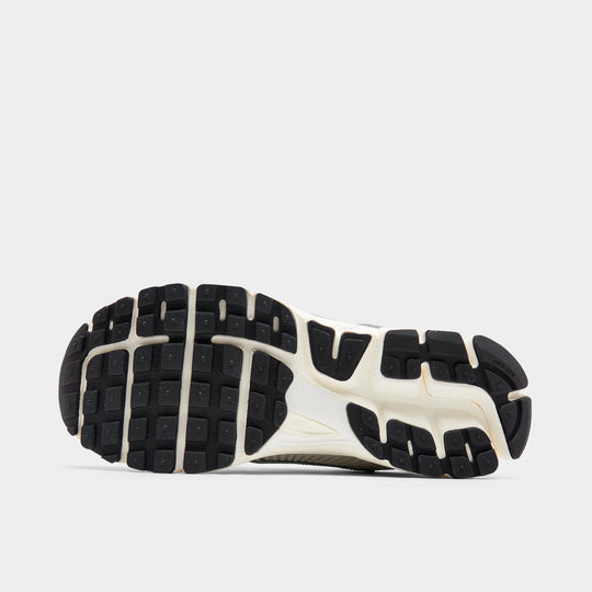 Nike Women's Zoom Vomero 5 Photon Dust / Chrome - Gridiron