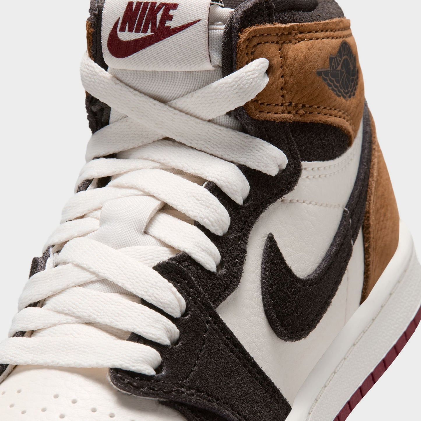 Jordan 1 Retro PS Perle Douce / Brun Ombré - Bronzage Britannique