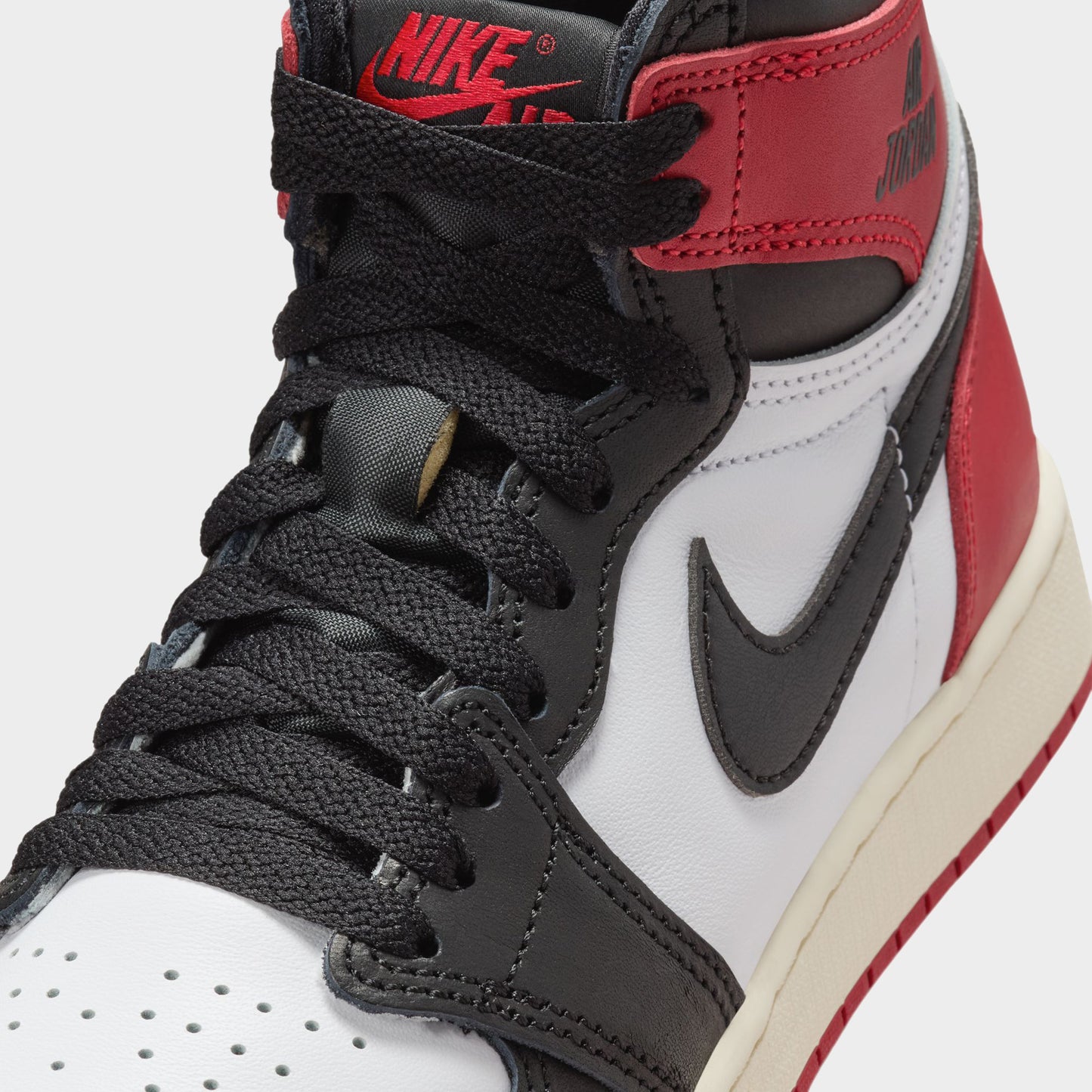Jordan 1 Retro High OG GS White / Black - Varsity Red
