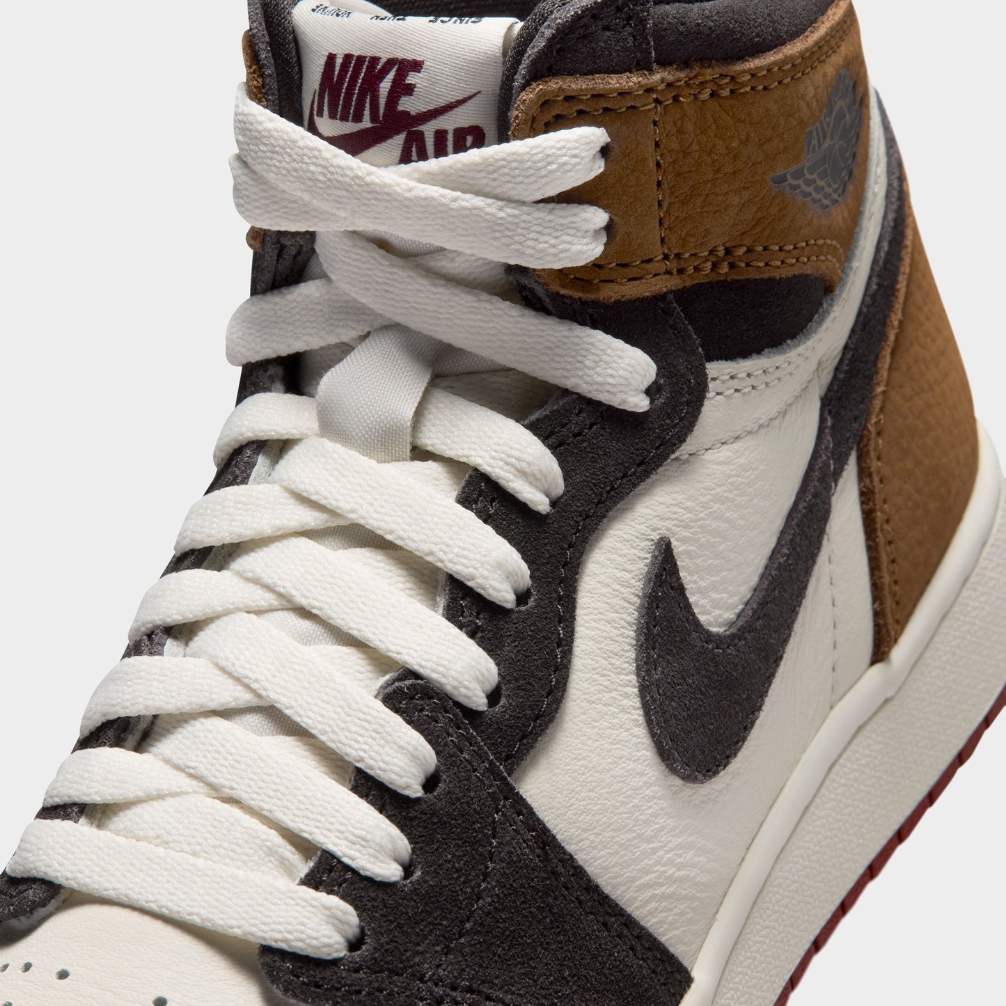 Jordan 1 Retro High OG GS Shadow Brown / Team Red - Light British Tan