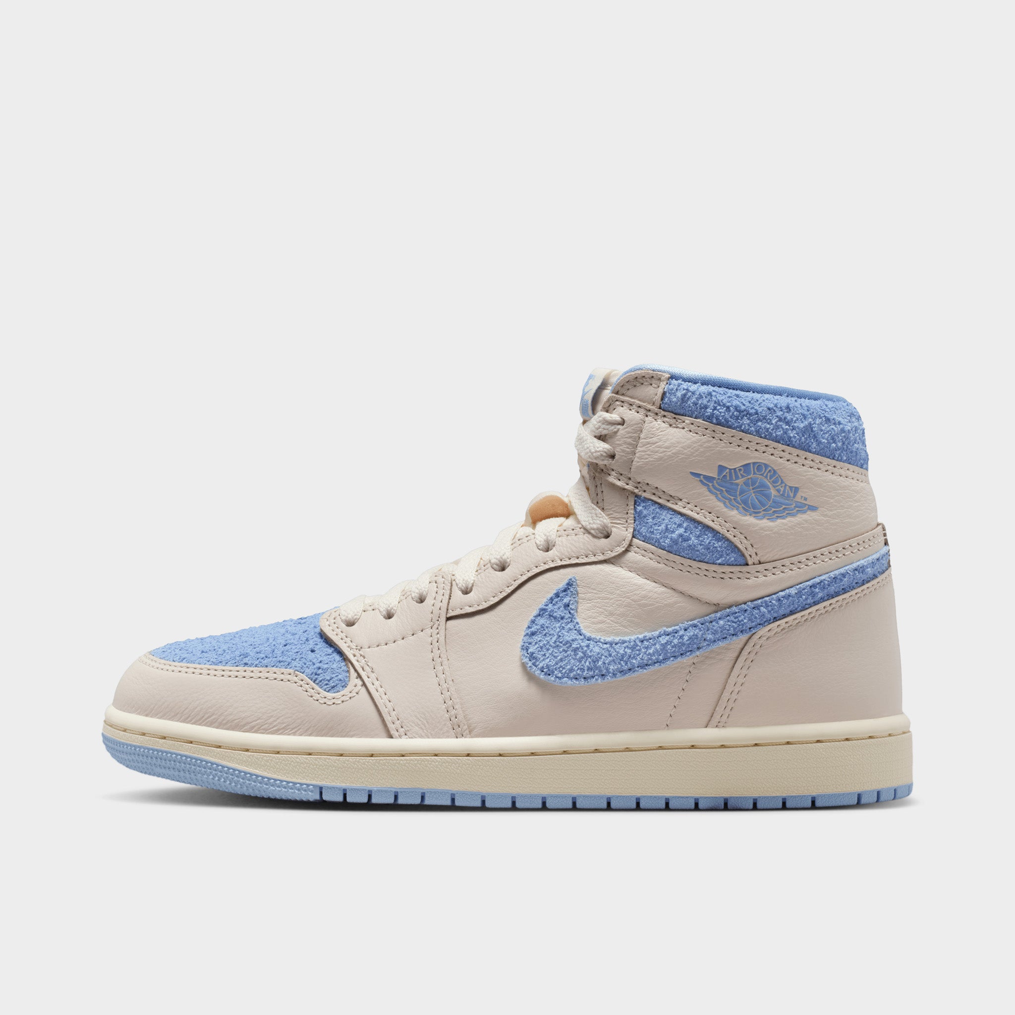 Jordan Women's 1 Retro High OG Pale Ivory / Psychic Blue - Coconut