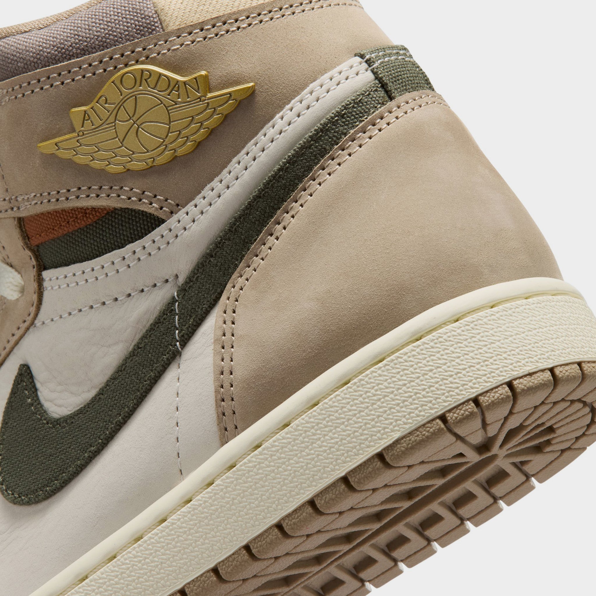 Jordan Women's 1 High Retro Khaki / Multi Color - Sail – JD Sports