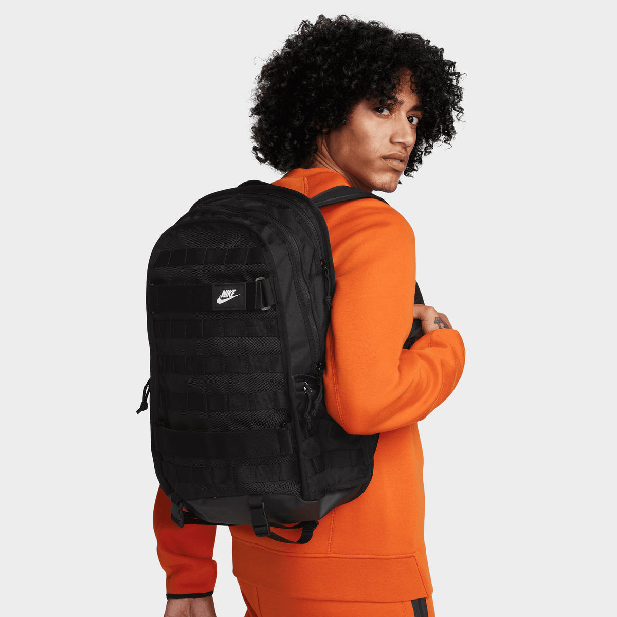 Nike Sportswear RPM Sac à dos (26L) Noir Noir Blanc – JD Sports