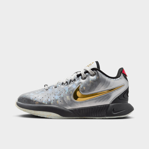 Nike lebron discount 3 metallic gold