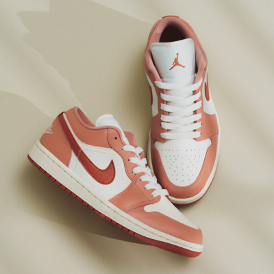 Chaussure Jordan 1 Low pour femmes « Écru / Racine de garance - Garance claire » en promotion dès maintenant. Magasinez les soldes Jordan dès maintenant chez JD Sports.