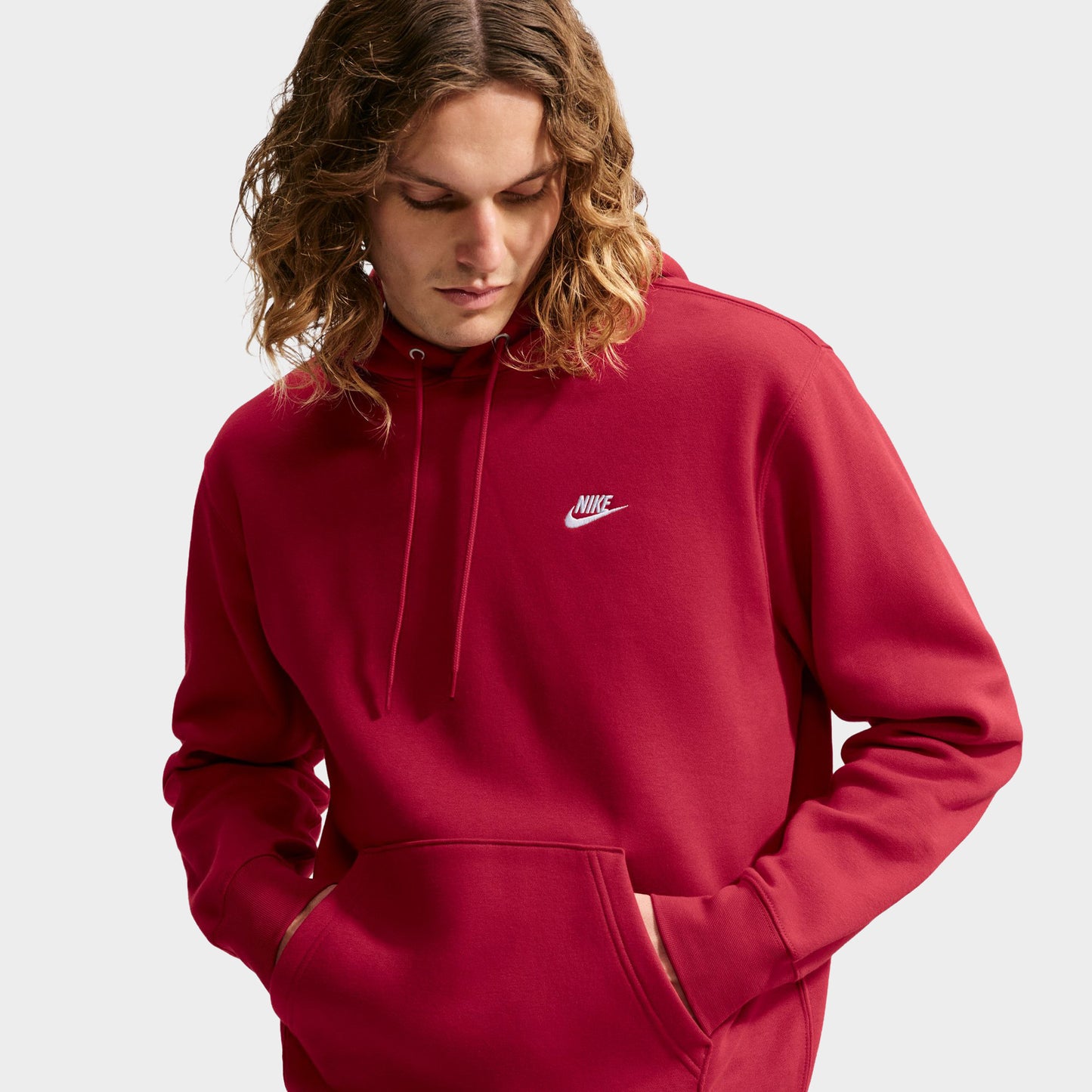 Nike Club Chandail à capuchon en molleton / Rouge vif