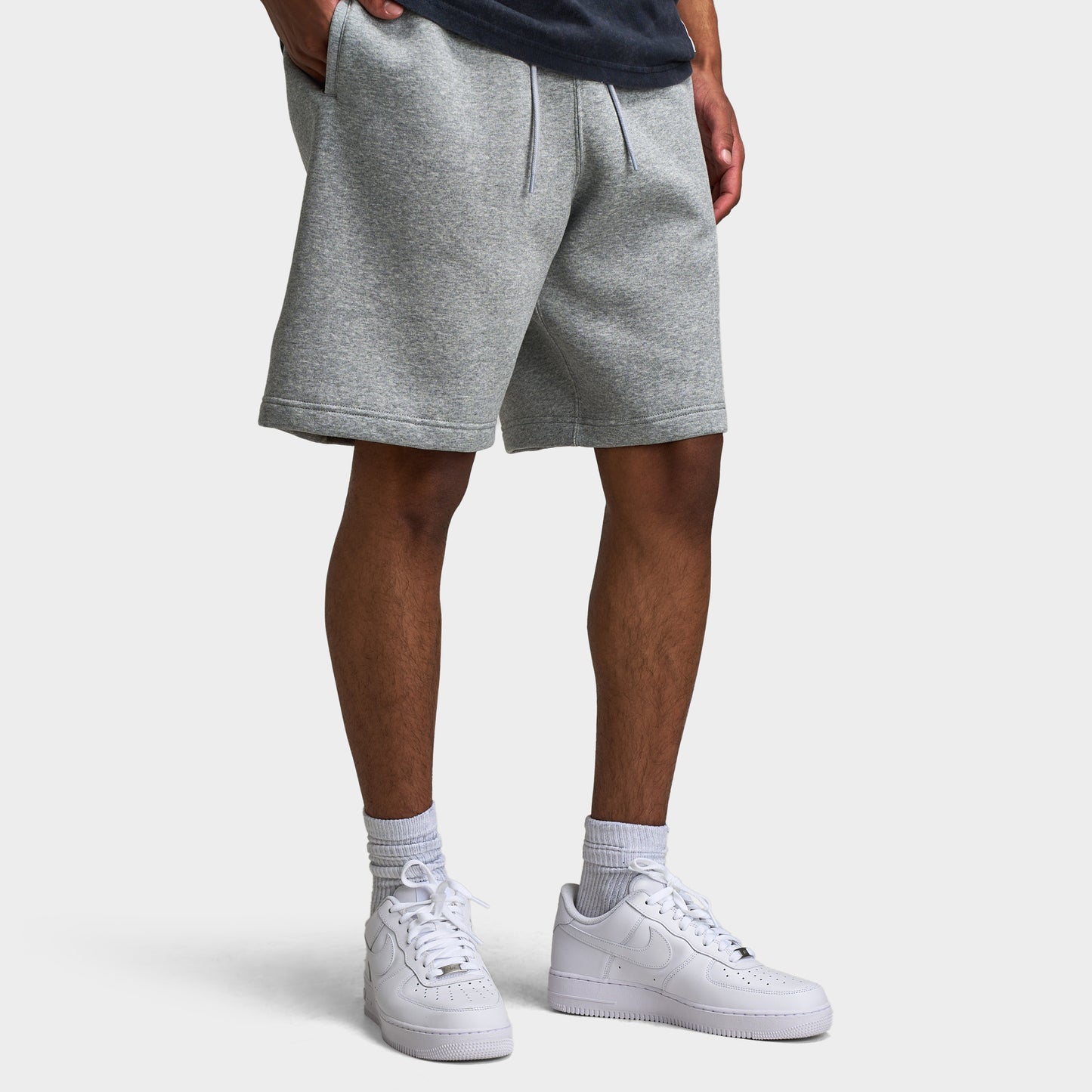 Nike Club Brushed Fleece Shorts Gris chiné foncé / Gris fumé clair - Blanc