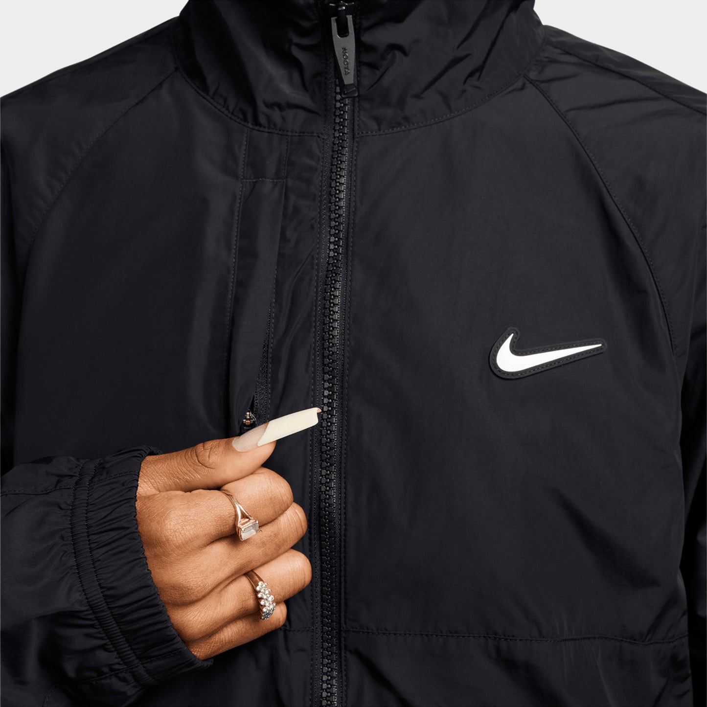 Nike Nocta NRG Cardinal Veste de course tissé Noir / Blanc 