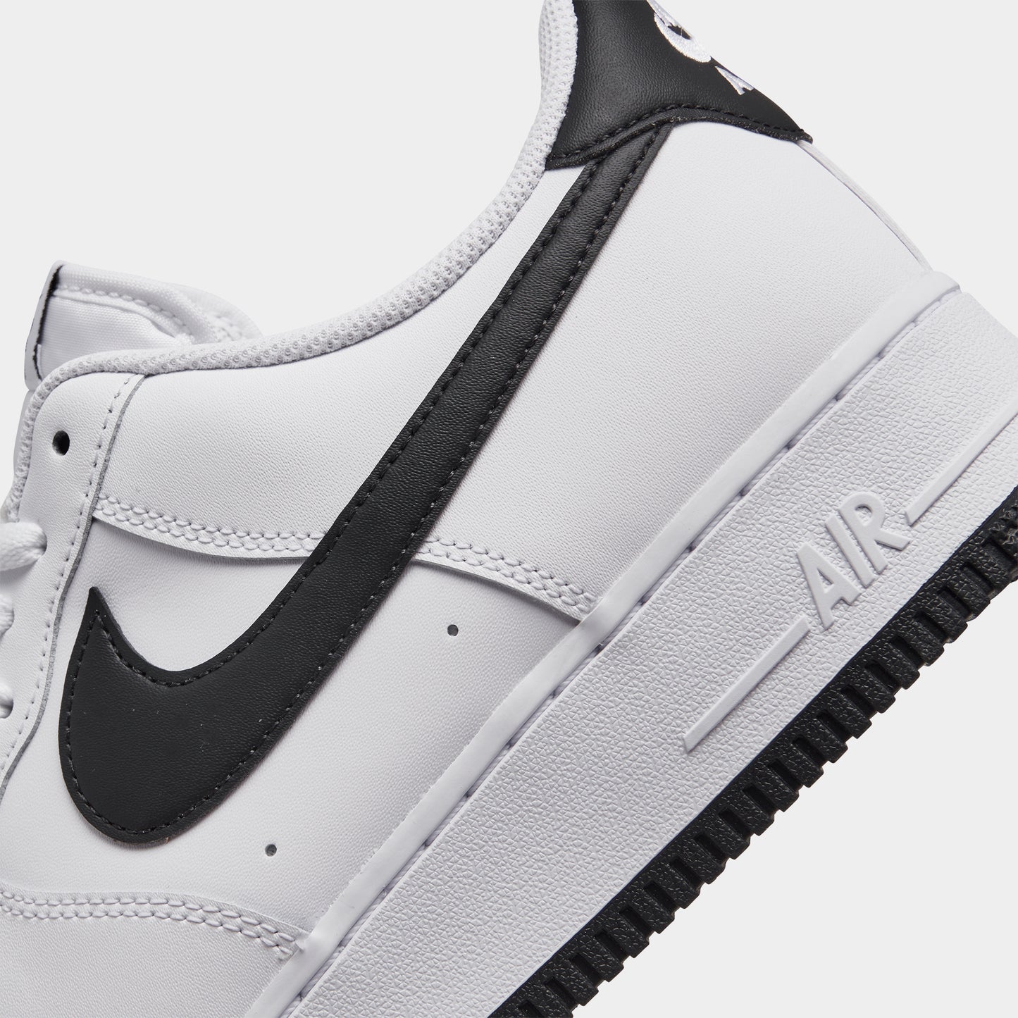 Nike Air Force 1 '07 White / Black - White