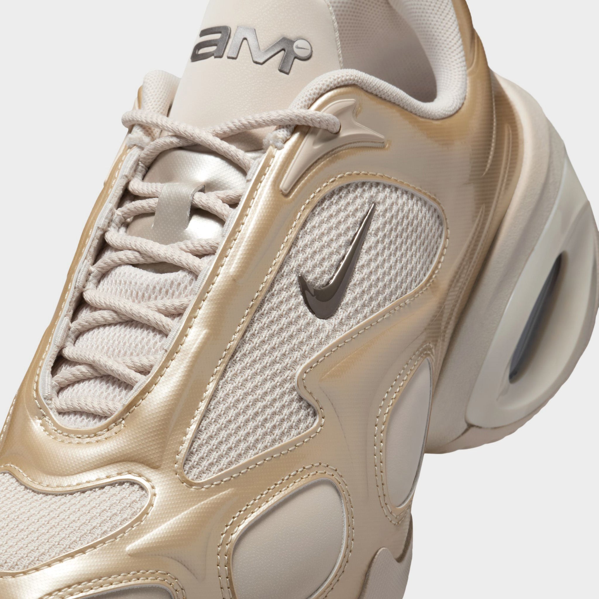 Nike Women's Air Max Muse Desert Sand / Metallic Pewter