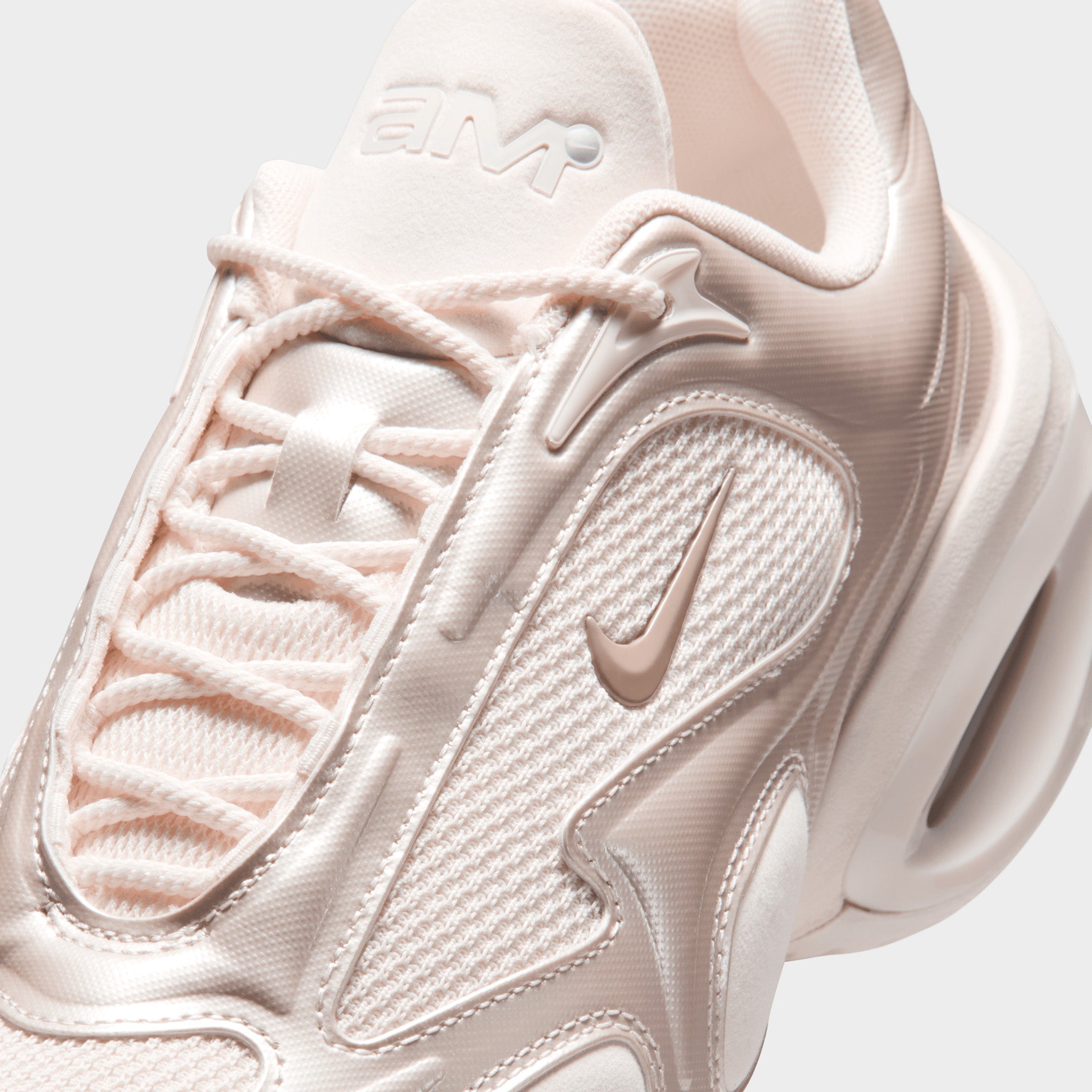 Nike Women's Air Max Muse Chalk / Chalk - Metallic Silver – JD Sports