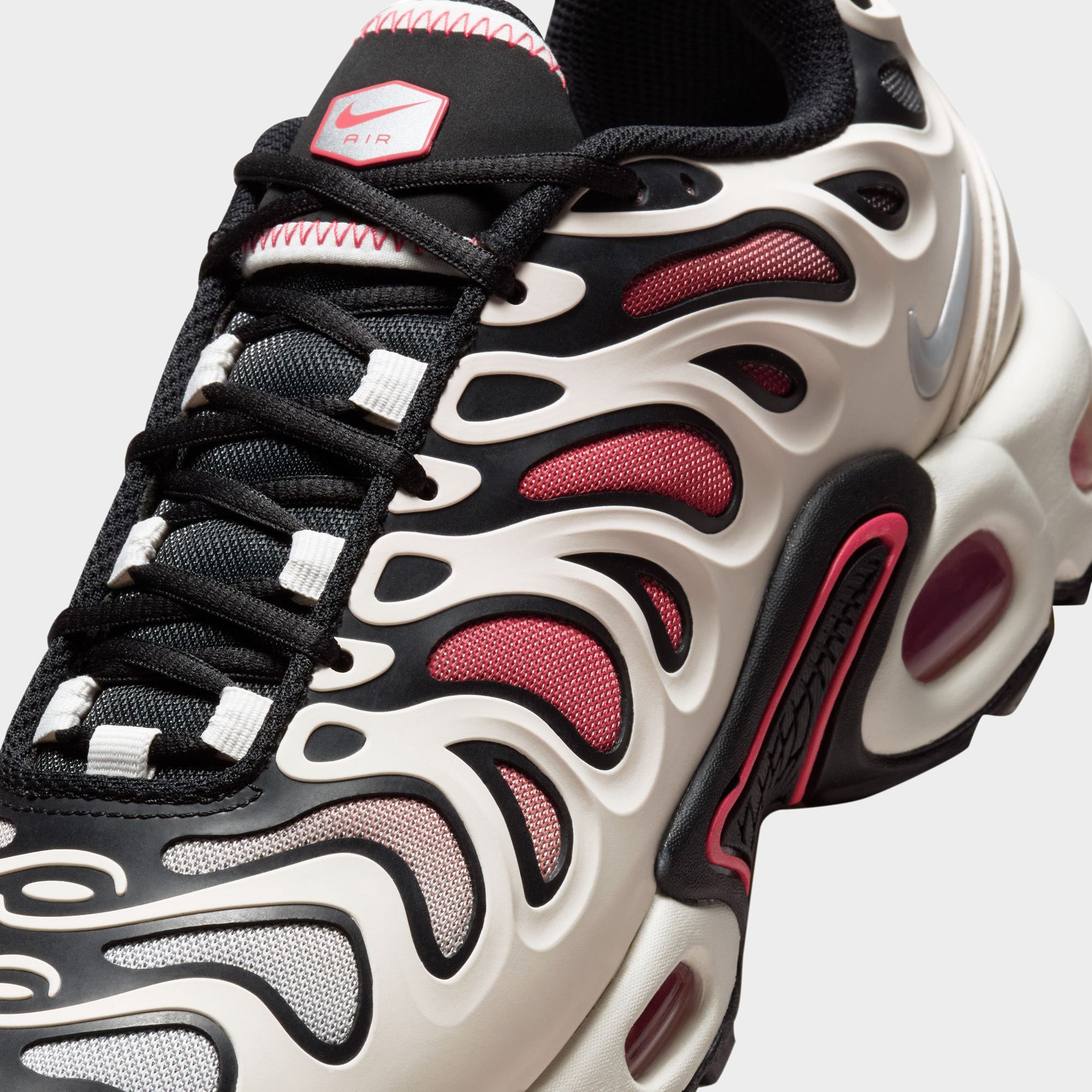 靴 Nike W Air Max Plus Drift Nike Women's Air Max Plus Drift Phantom / Metallic Silver