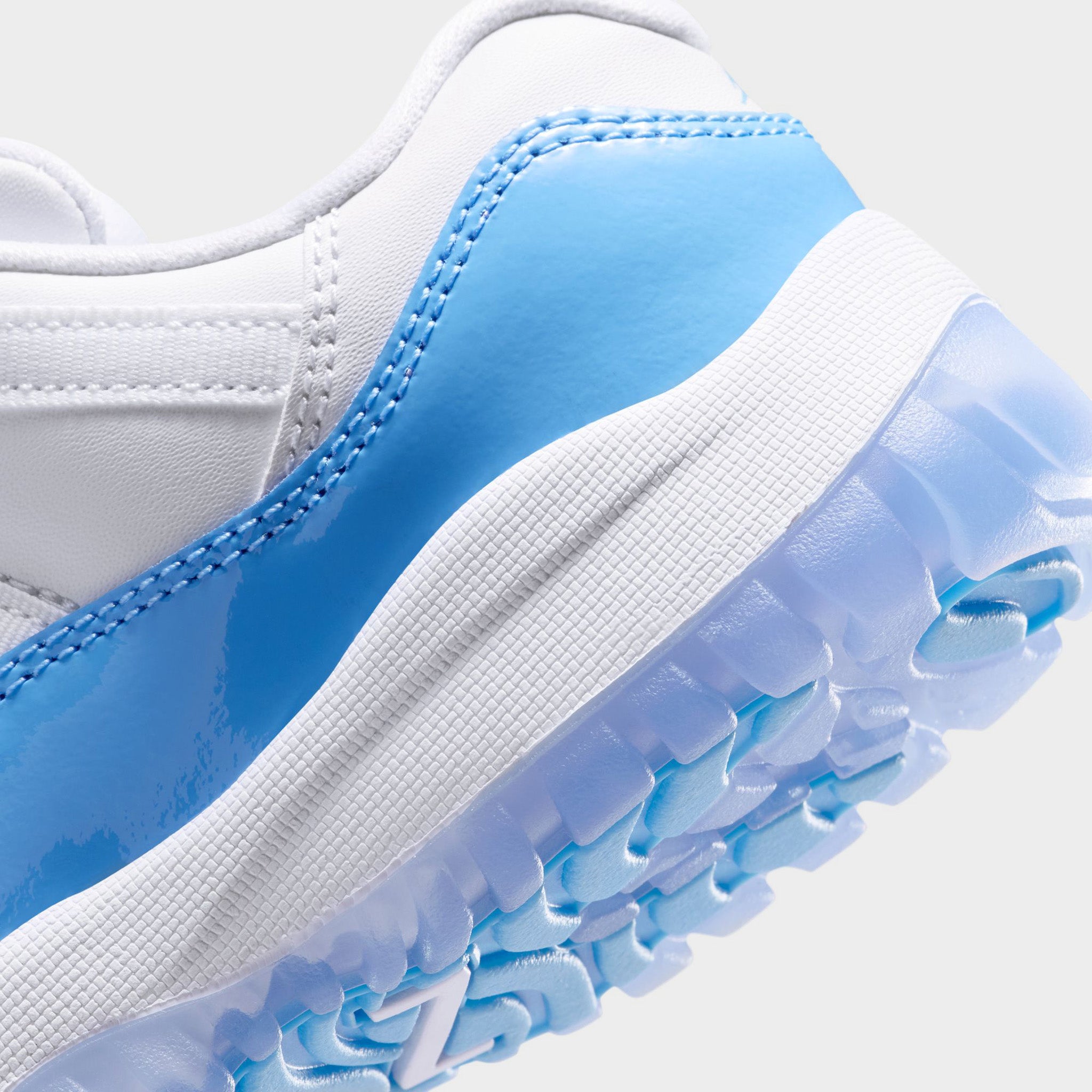 Jordan 11 Low Retro PS White / University Blue - Black – JD Sports