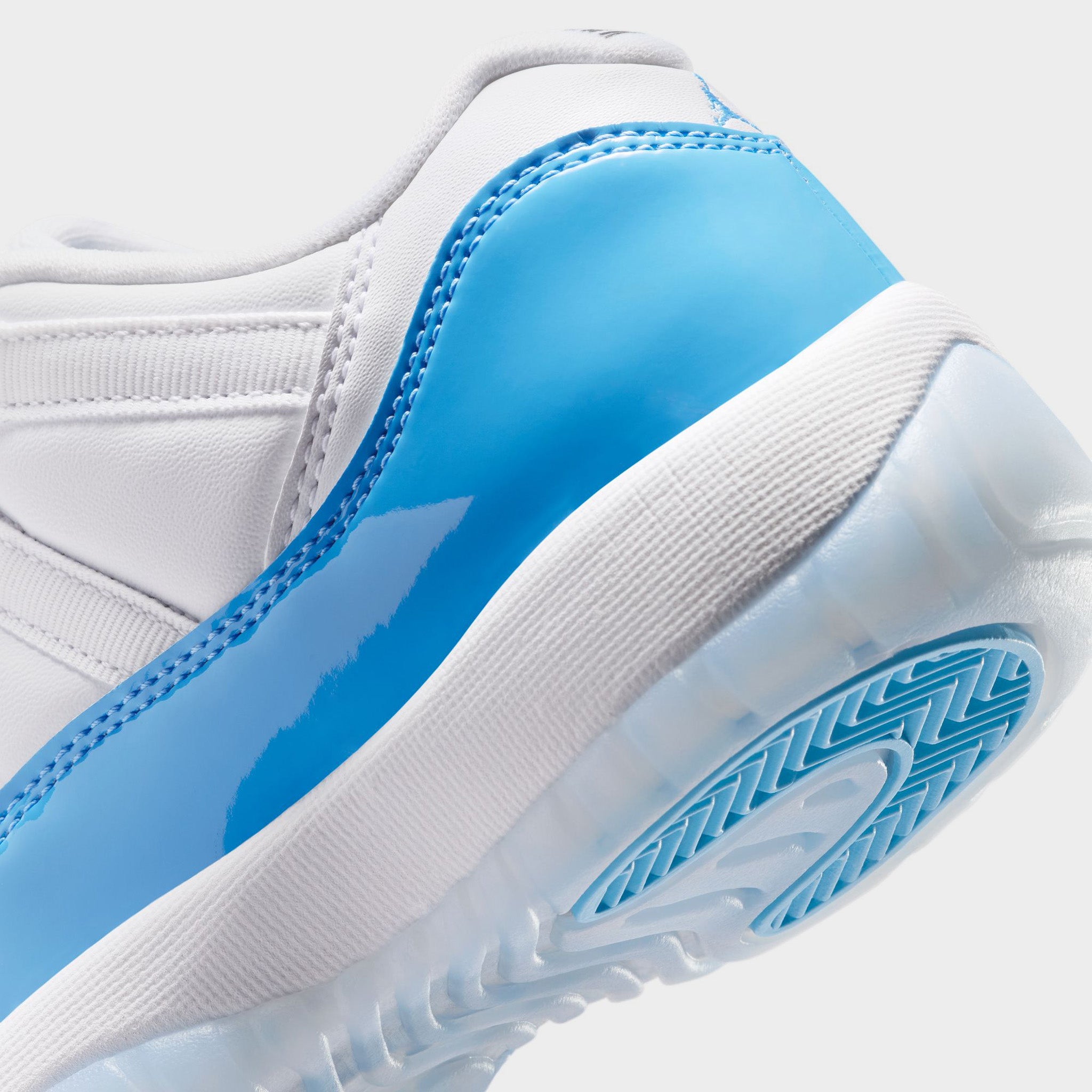 Jordan 11 Low Retro GS White / University Blue - Black – JD Sports
