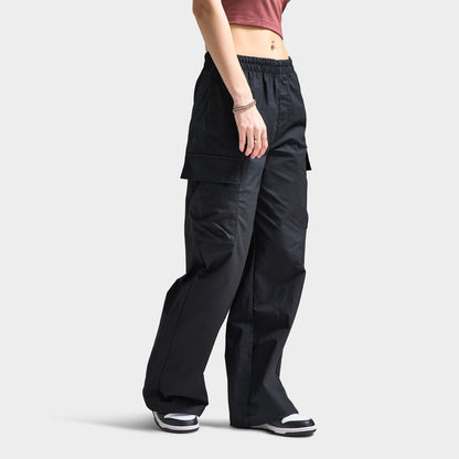Nike Sportswear Femmes à taille moyenne Cargo Pantalon Noir / Blanc
