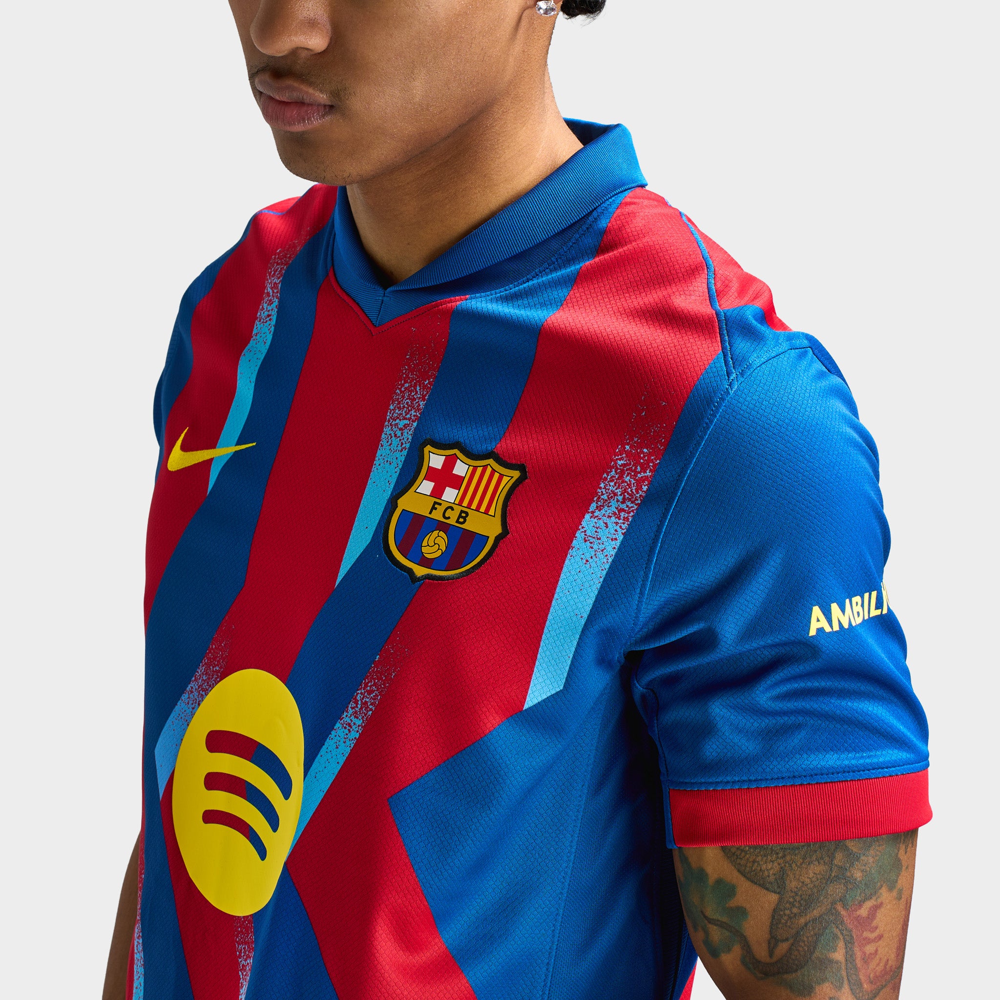 Nike Dri-FIT Men's F.C. Barcelona Stadium Home Football Replica
