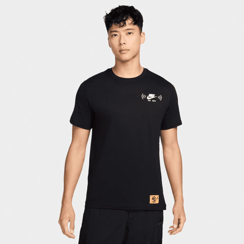 Black nike shirt with red swoosh clearance