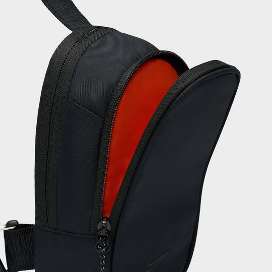 Nike Sportswear Commute Crossbody Bag / Black