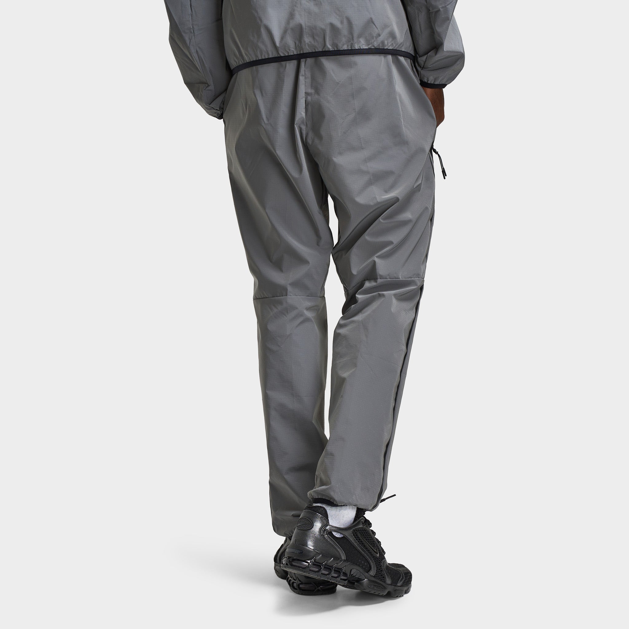 Nike Tech Woven Flash Pants Reflect Silver / Black – JD Sports