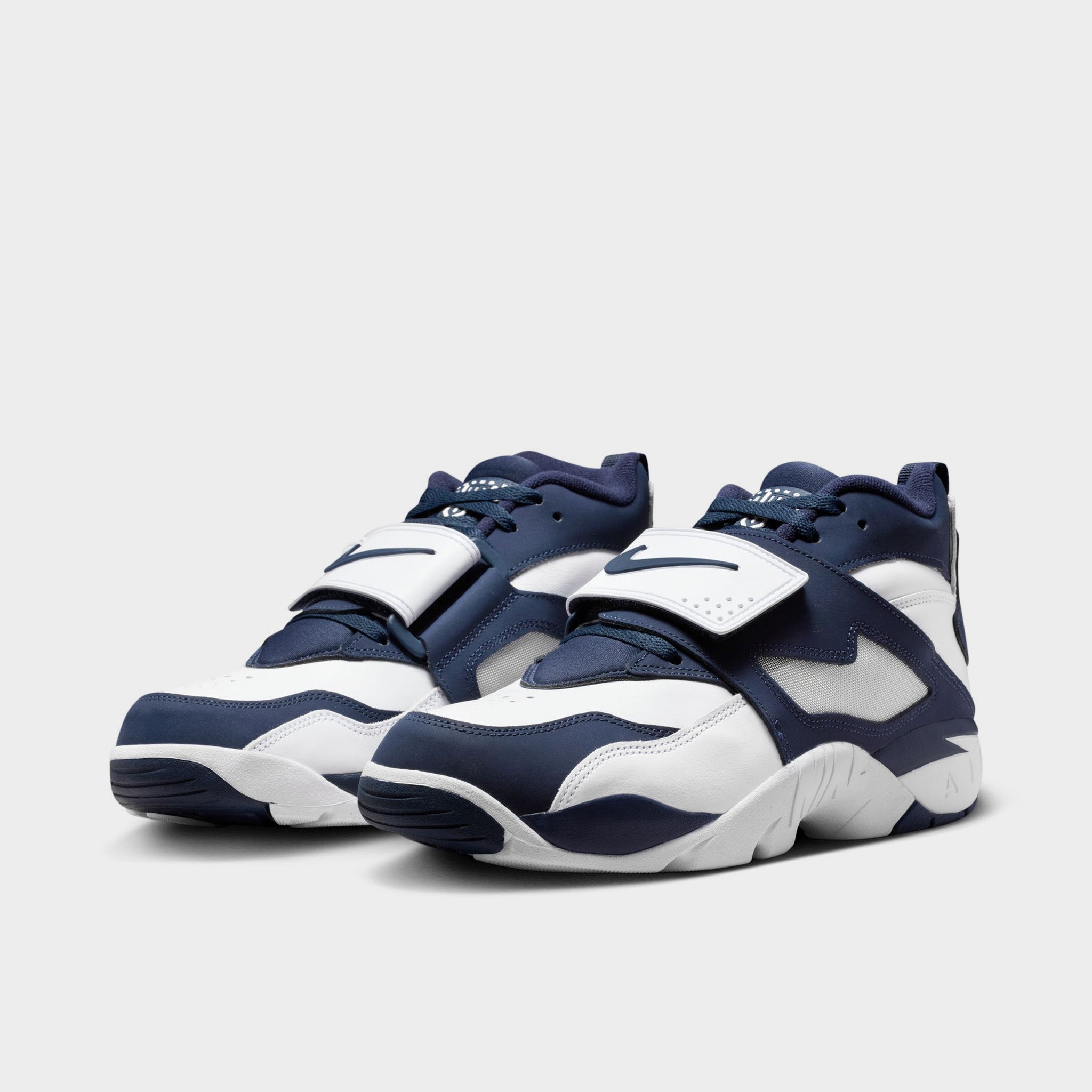 Nike Diamond Turf White / Navy - Silver – JD Sports