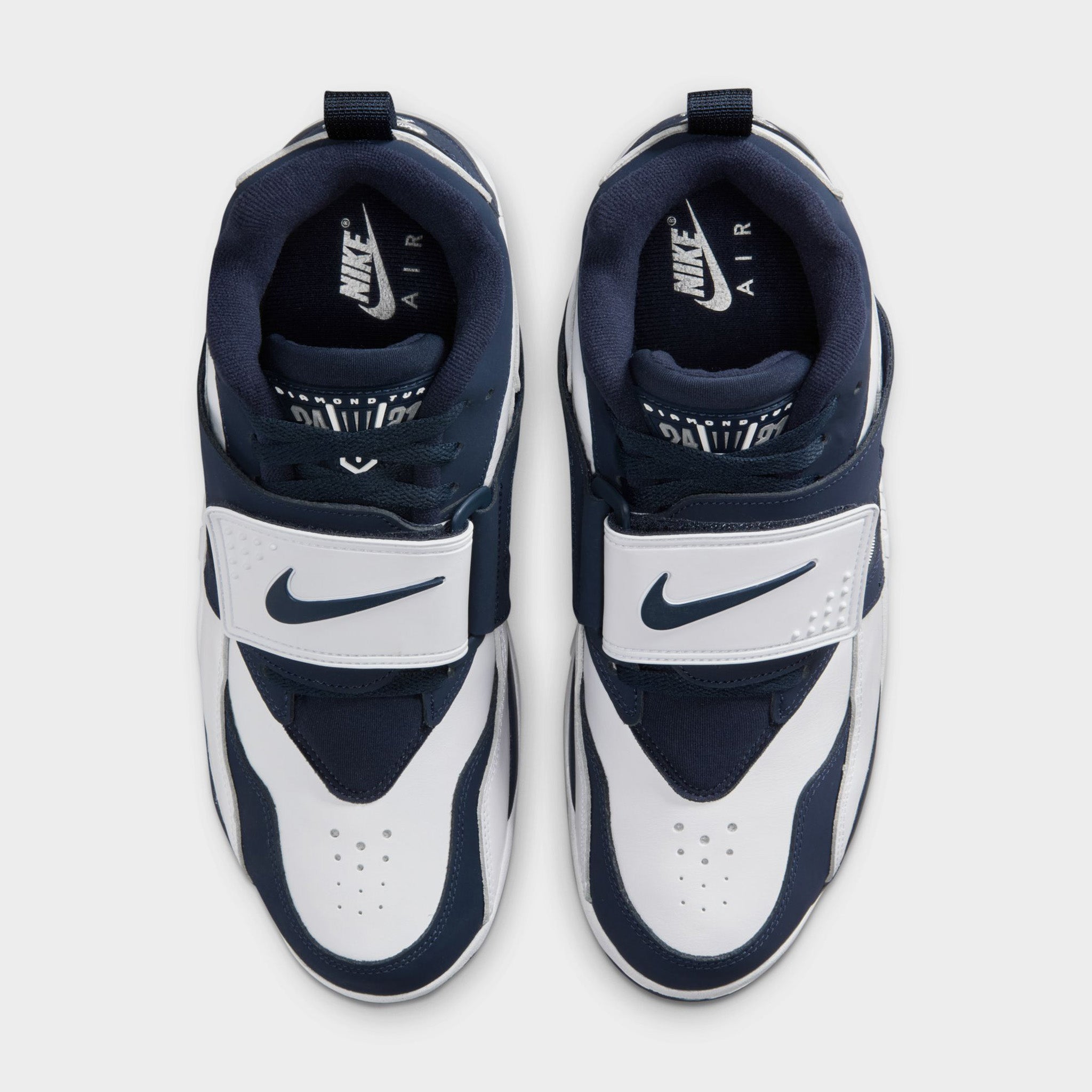 Nike Diamond Turf White / Navy - Silver – JD Sports