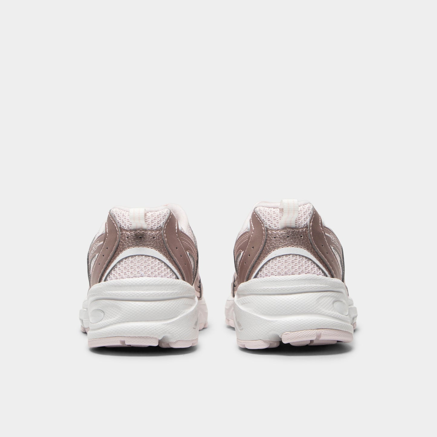 New Balance Juniors' 530 Shell Pink / Pink Salt