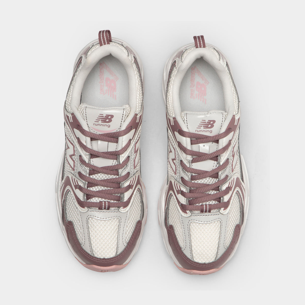 New Balance Juniors 530 / Pebble