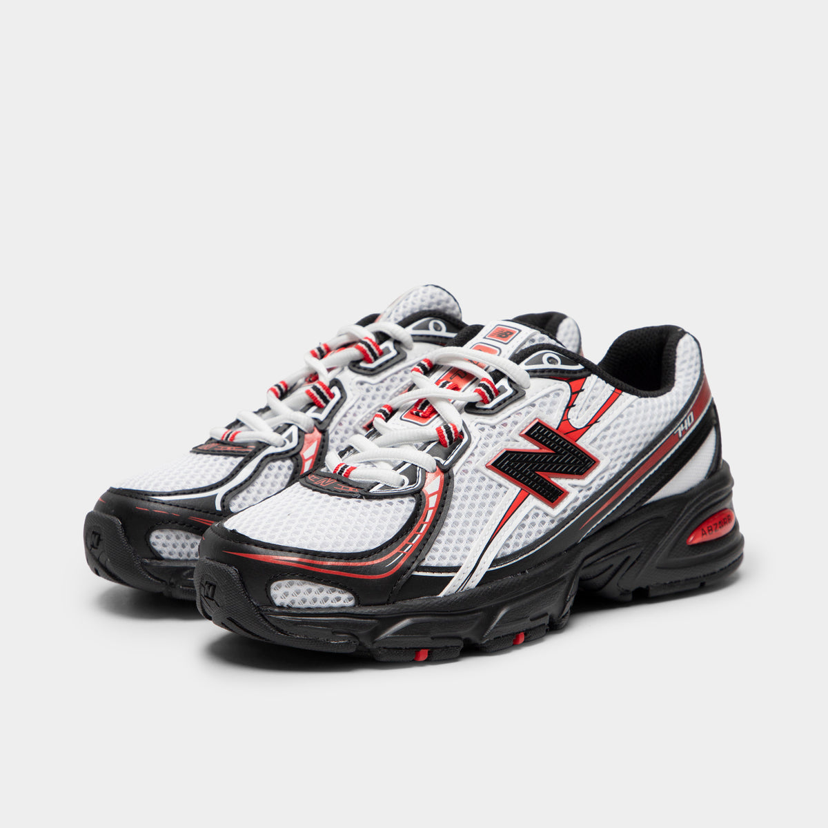 New Balance Junior 740 Blanc Noir Rouge JD Sports new-balance-junior-740-blanc-noir-rouge-jd-sports