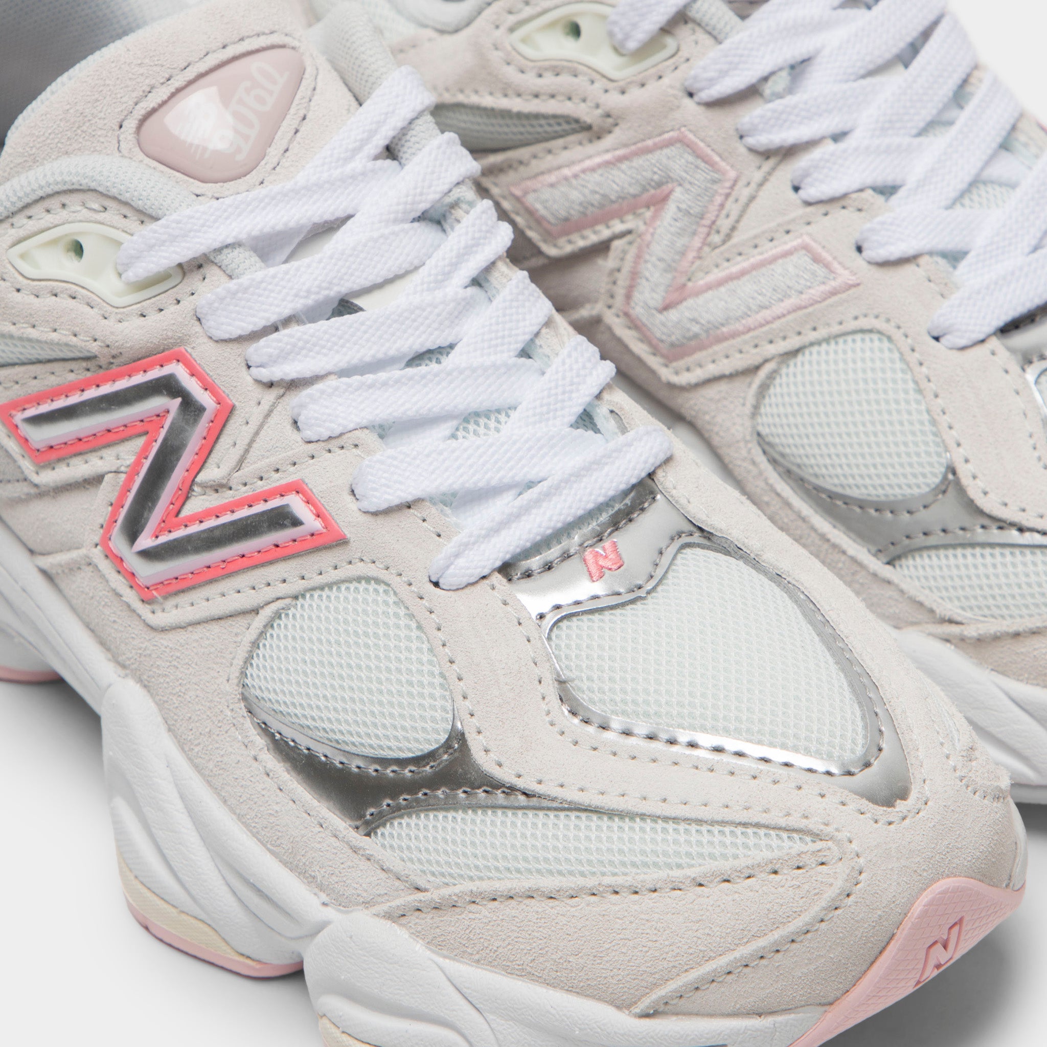 New Balance Juniors' 9060 White / Pink – JD Sports