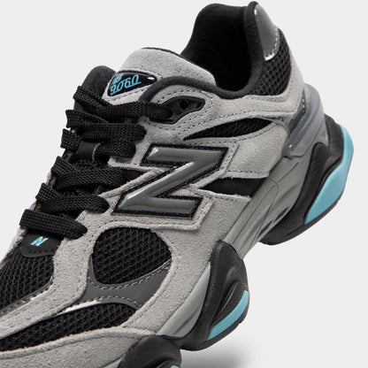New Balance 9060 Junior Noir / Bleu Taffy - Gris Sel