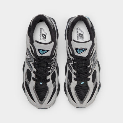 New Balance 9060 Junior Noir / Bleu Taffy - Gris Sel
