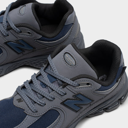 New Balance Juniors' 2002R / Dark Grey